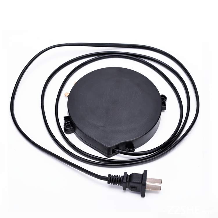 Retractable power cord