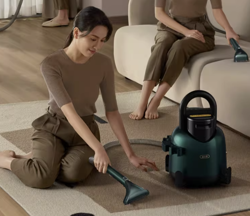 Fabric cleaning machine